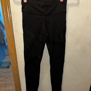 (4) Lululemon Black Leggings mesh and foot support